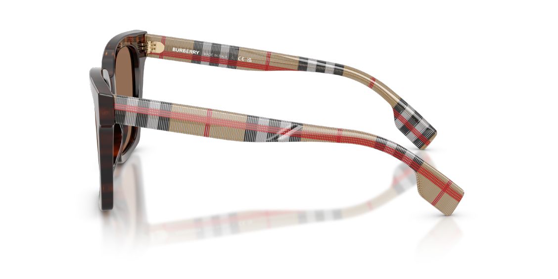 Солнцезащитные очки Burberry Maple BE4335 390373