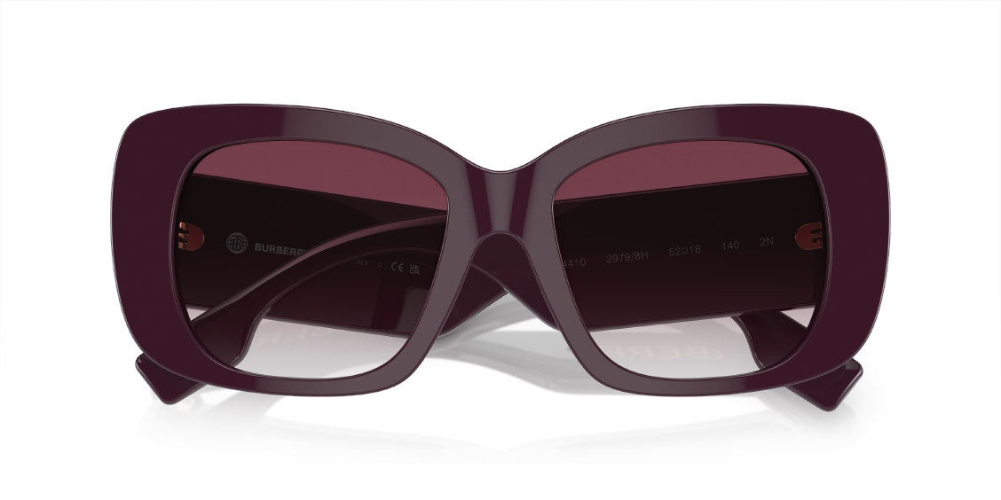 Солнцезащитные очки Burberry BE4410 39798H