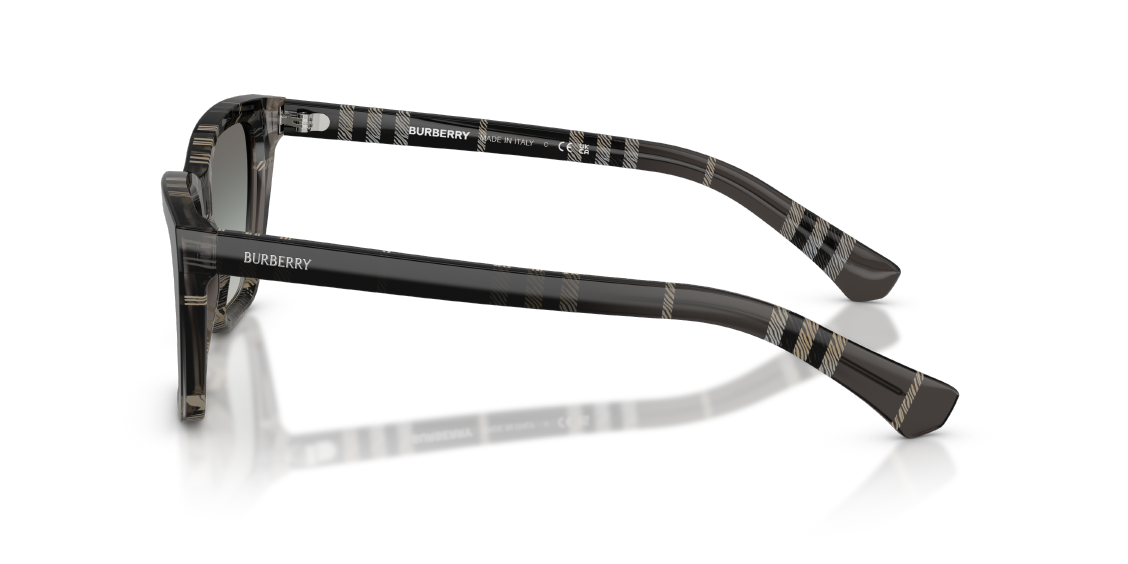 Солнцезащитные очки Burberry BE4468 420011