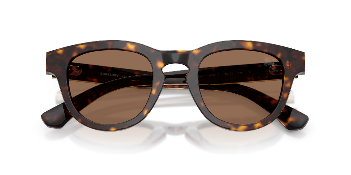 Солнцезащитные очки Burberry BE4477 420573