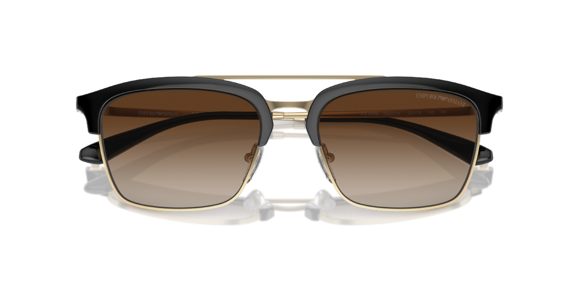 Солнцезащитные очки Emporio Armani EA4228 300213