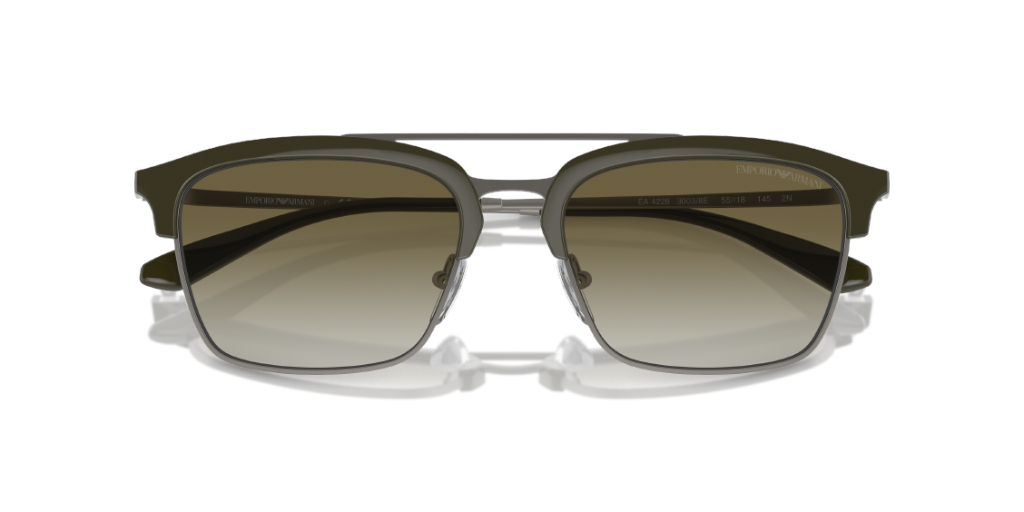 Солнцезащитные очки Emporio Armani EA4228 30038E