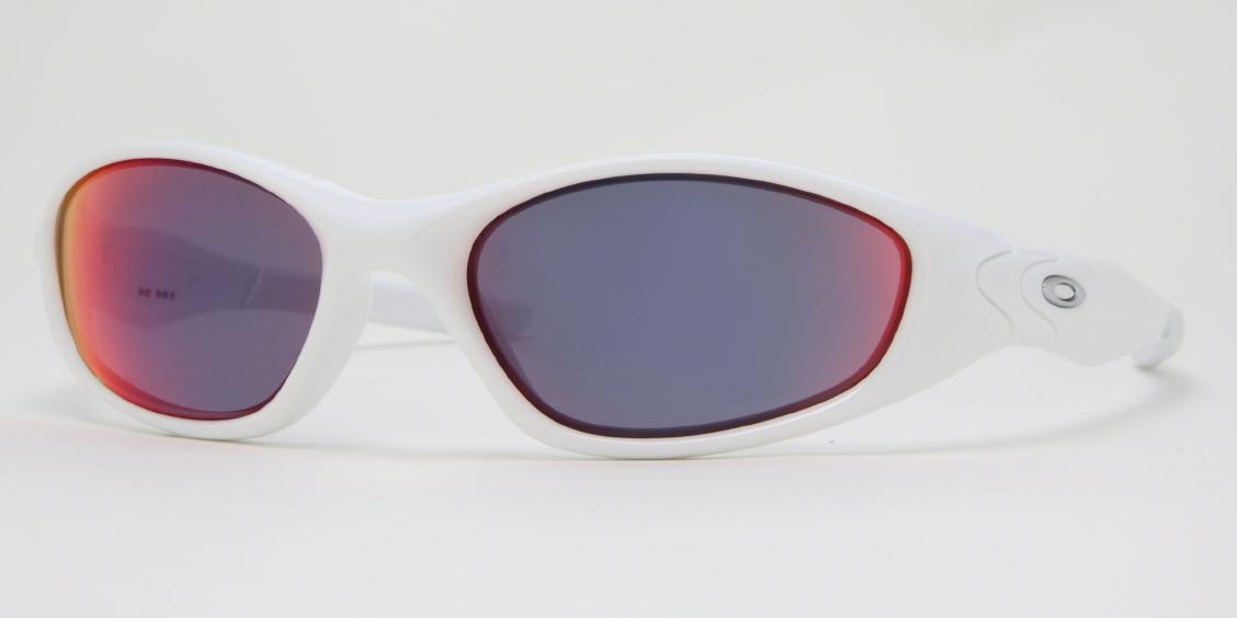 Солнцезащитные очки Oakley Minute 2.0 OO9027 04-521