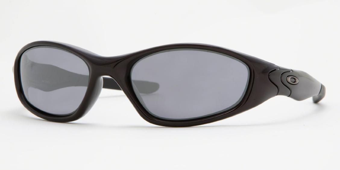 Солнцезащитные очки Oakley Minute 2.0 OO9027 04-523