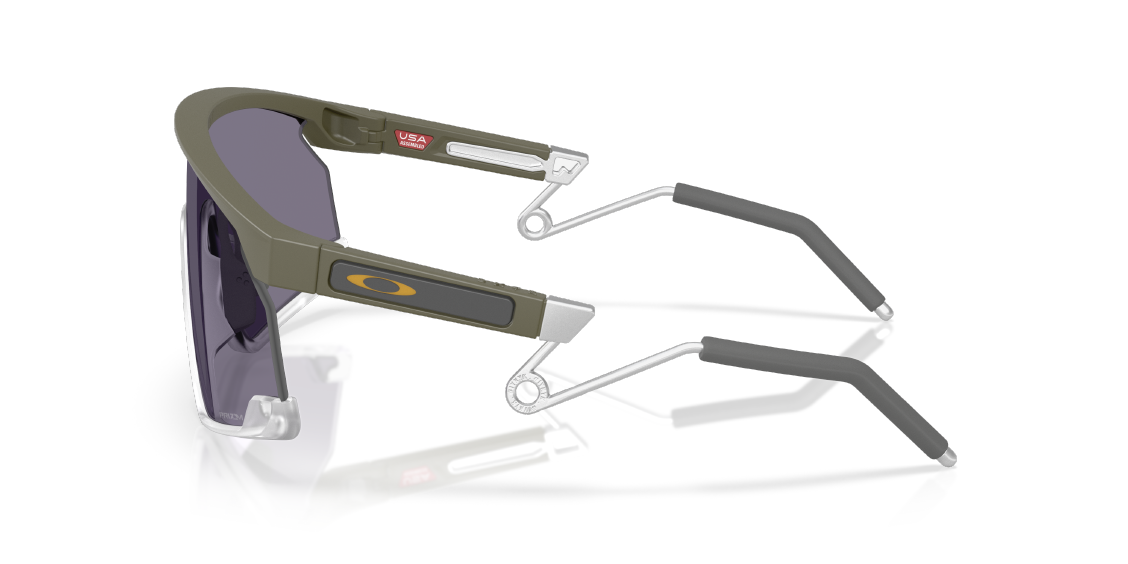 Солнцезащитные очки Oakley BXTR Metal OO9237 923712