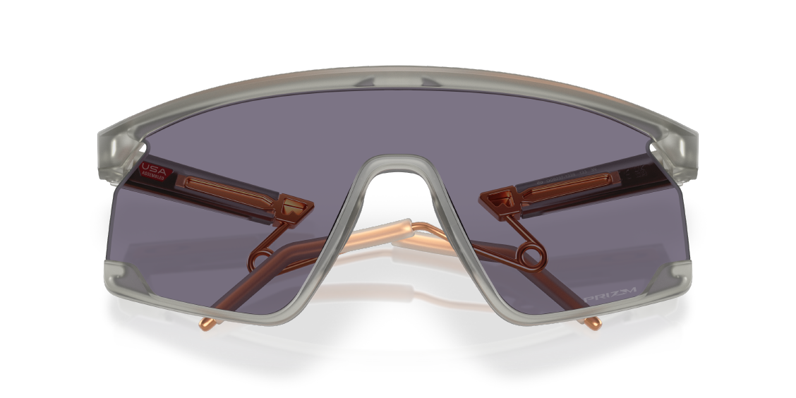 Солнцезащитные очки Oakley BXTR Metal OO9237 923713