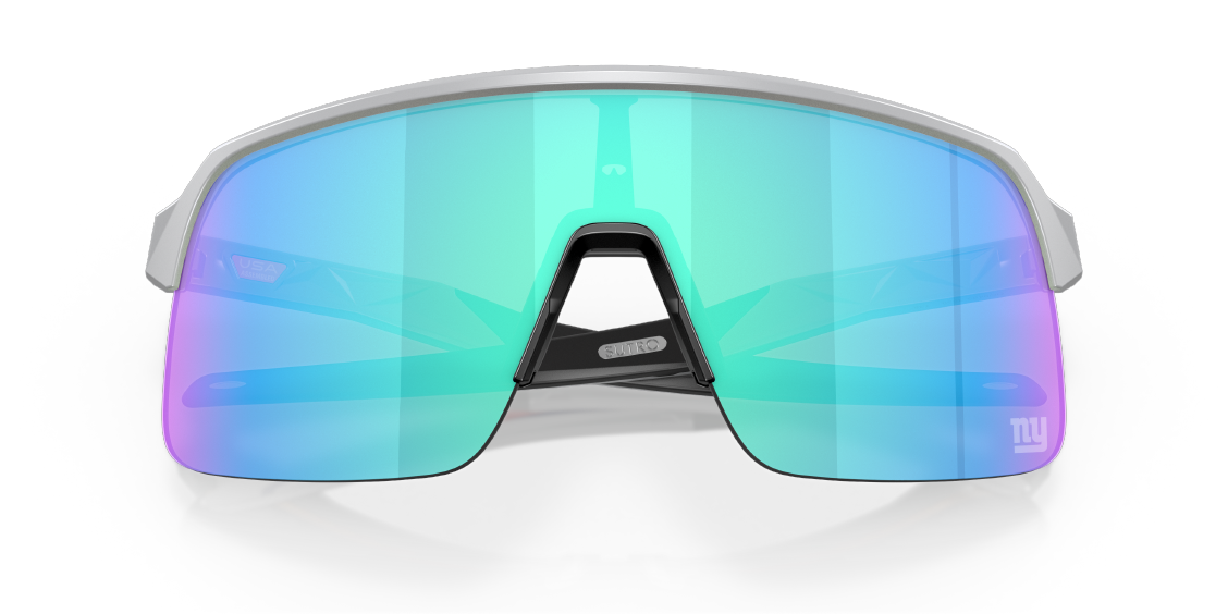 Солнцезащитные очки Oakley Sutro Lite OO9463 946335