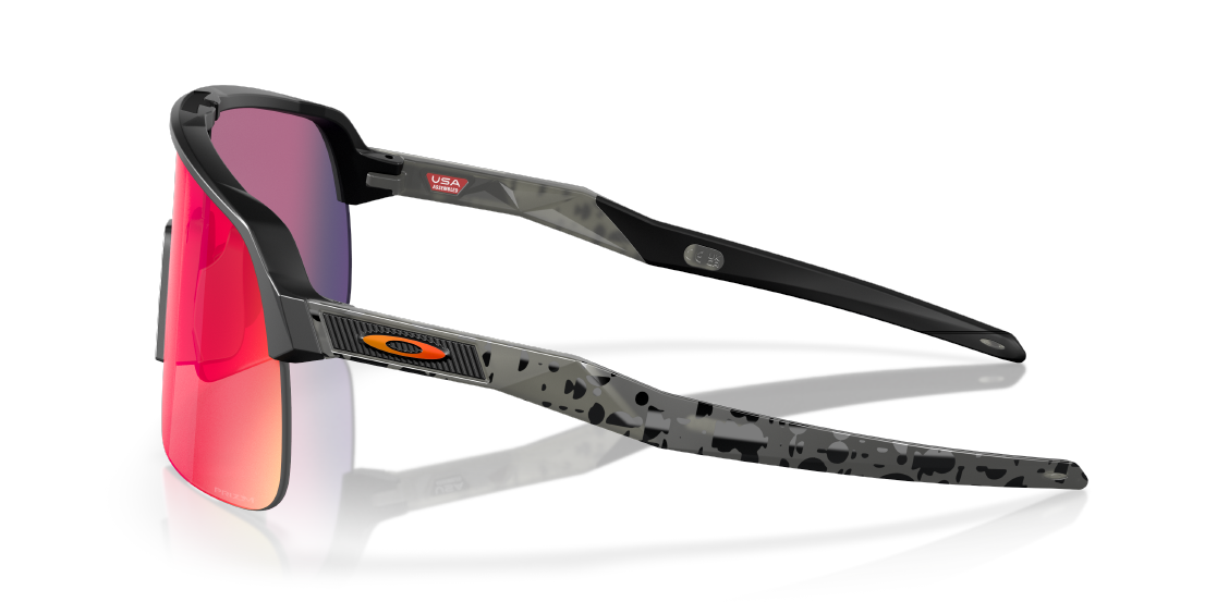 Солнцезащитные очки Oakley Sutro Lite OO9463 946354