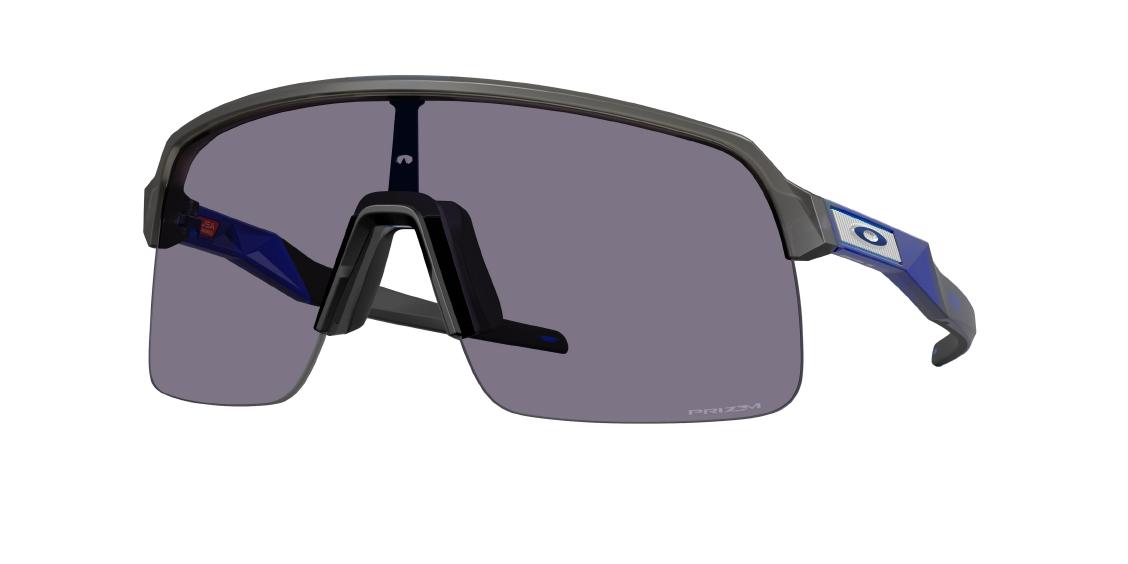 Солнцезащитные очки Oakley Sutro Lite OO9463 946369