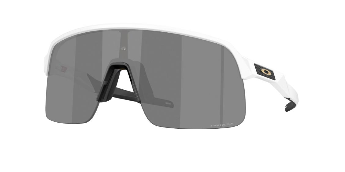 Солнцезащитные очки Oakley Sutro Lite OO9463 946375