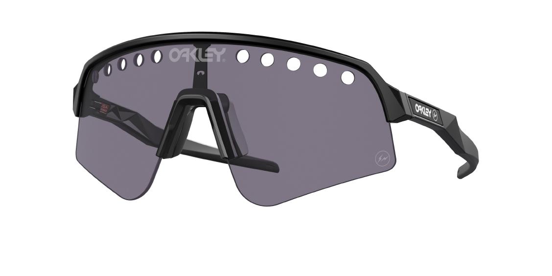 Солнцезащитные очки Oakley Sutro Lite Sweep OO9465 946520