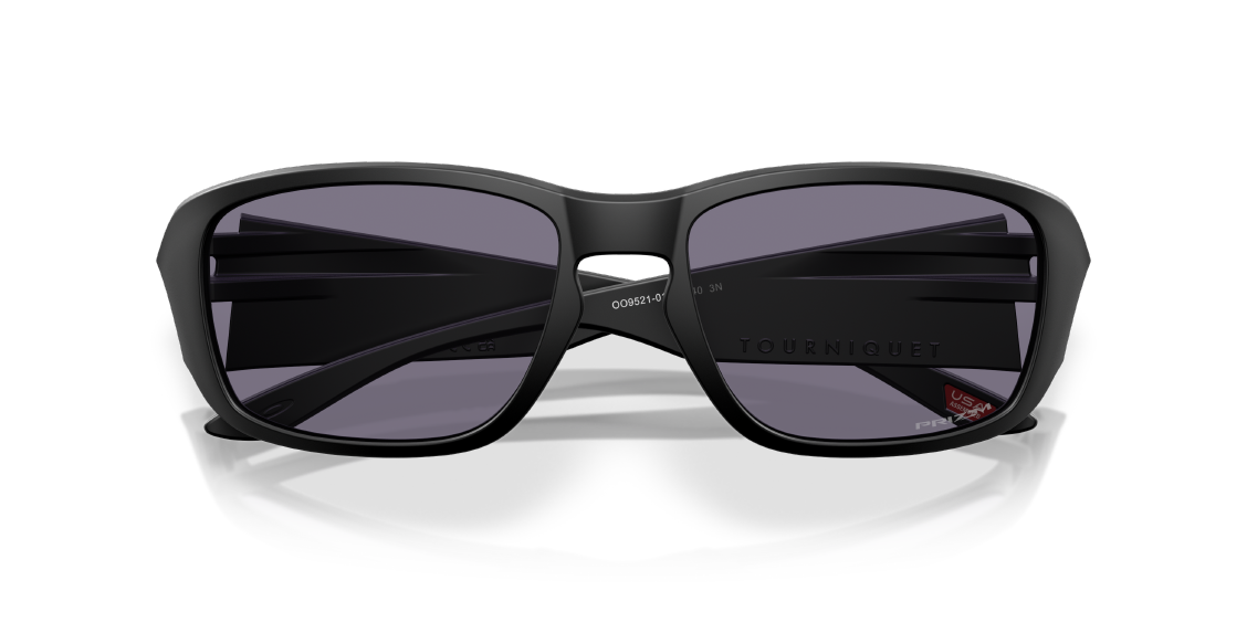 Солнцезащитные очки Oakley Tourniquet OO9521 952101