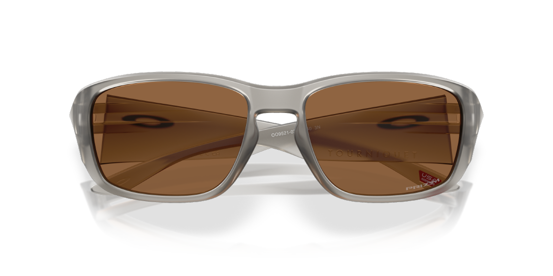 Солнцезащитные очки Oakley Tourniquet OO9521 952102