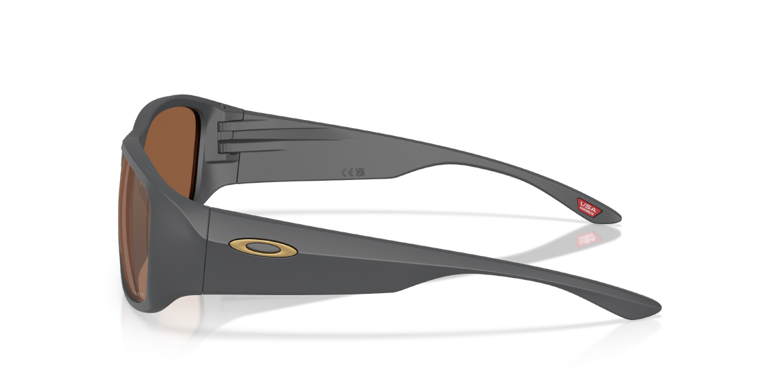 Солнцезащитные очки Oakley Tourniquet OO9521 952106