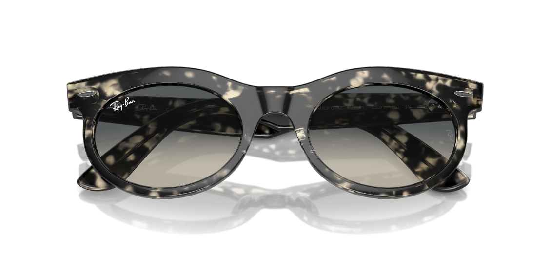 Солнцезащитные очки Ray-Ban Wayfarer Oval RB2242 133371