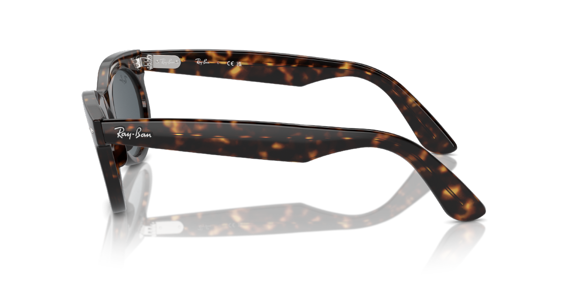 Солнцезащитные очки Ray-Ban Wayfarer Oval RB2242 902/R5