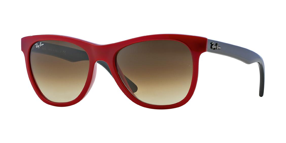 Солнцезащитные очки Ray-Ban RB4184 604485