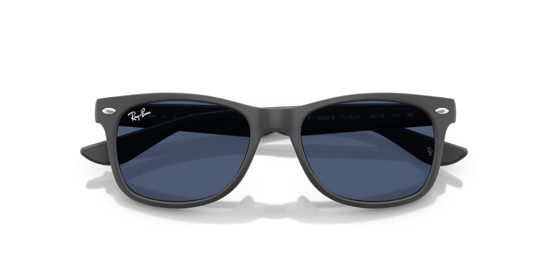 Солнцезащитные очки Ray-Ban Junior New Wayfarer RJ9052S 717680