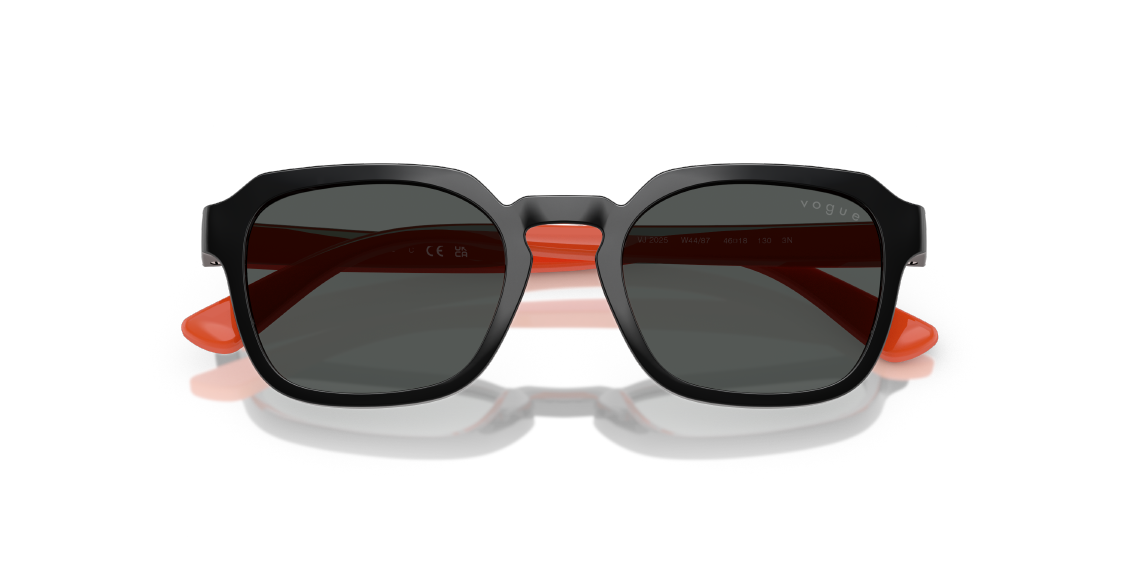 Солнцезащитные очки Vogue VJ2025 W44/87