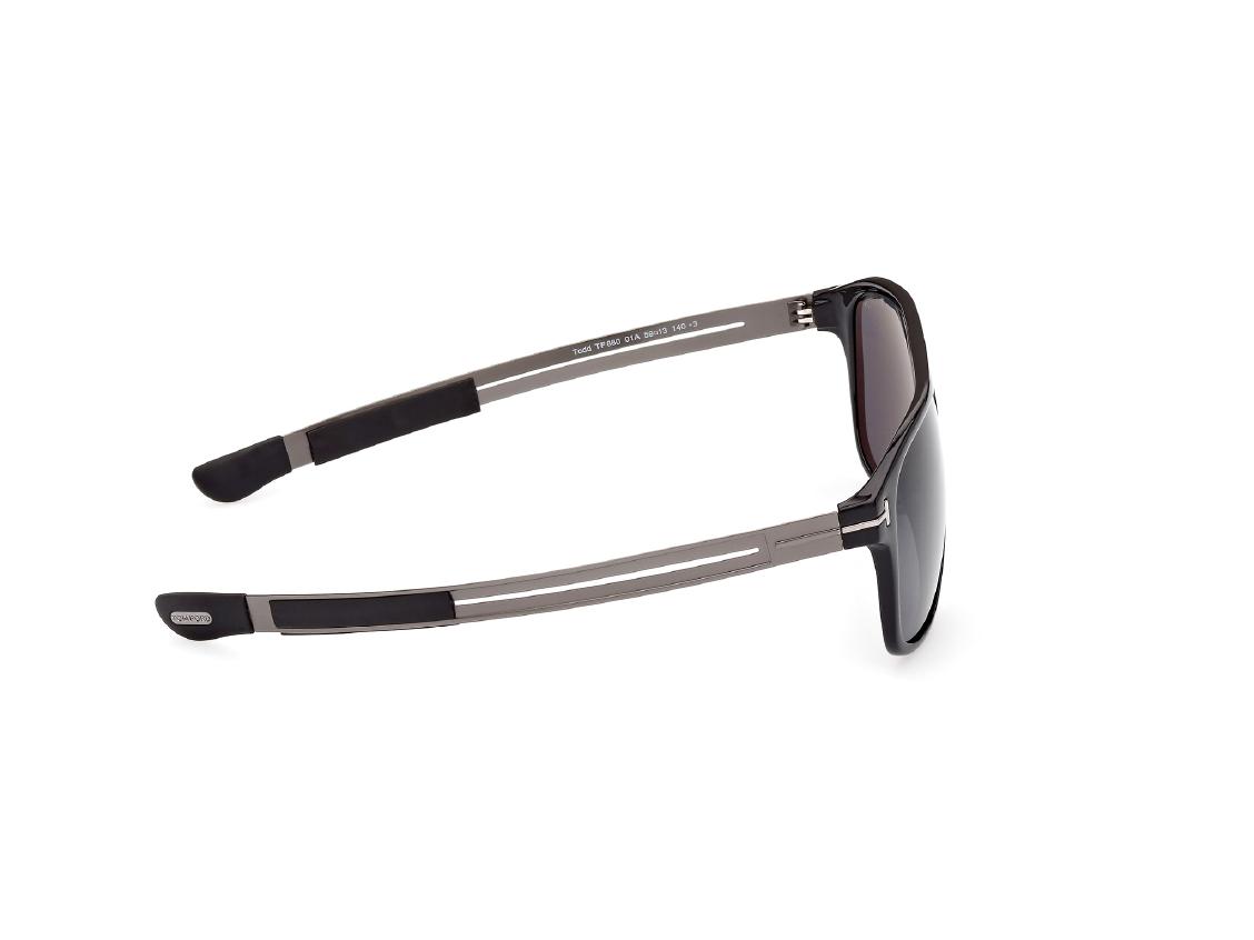 Солнцезащитные очки Tom Ford FT0880 01A