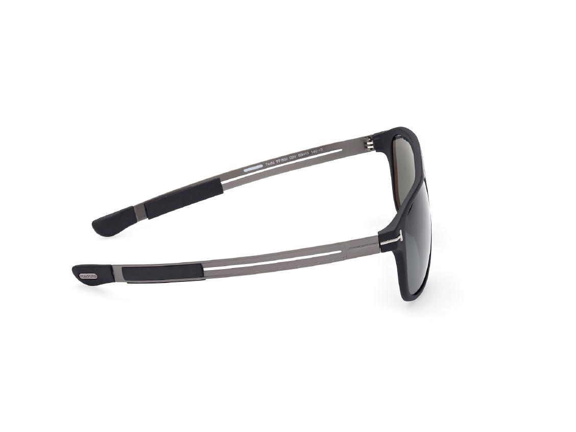 Солнцезащитные очки Tom Ford FT0880 02V