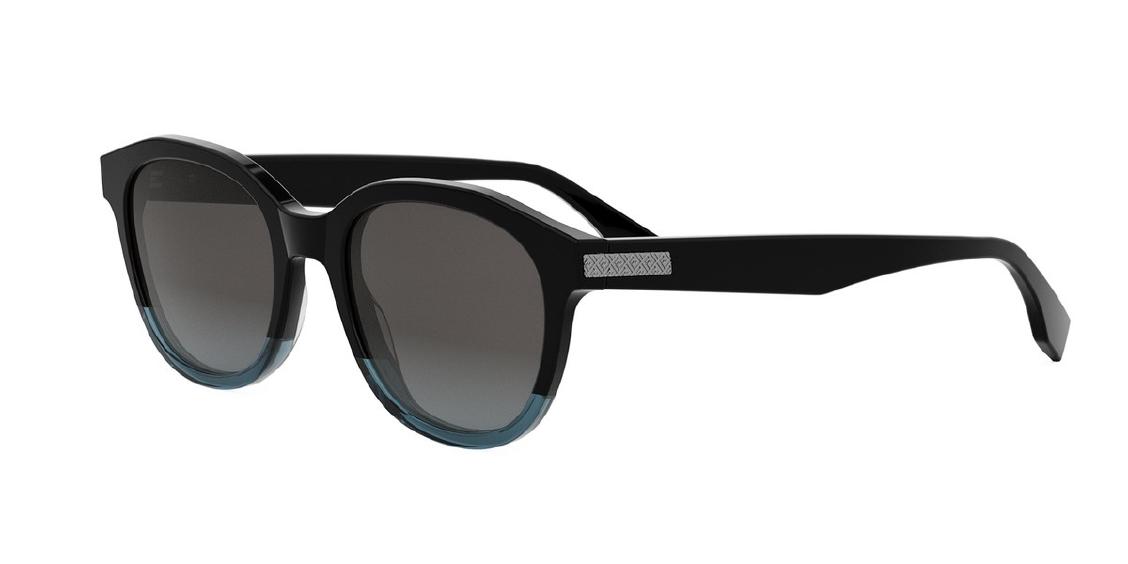 Солнцезащитные очки Fendi FE40092I 05A